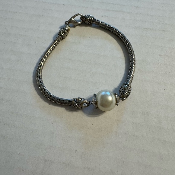 Vintage Silver Pearl Clasp Bracelet Estate Grannycore  Classic - Picture 1 of 3